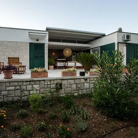 Unforgettable Retreat 8 Bedrooms Peljesac Majestic Tranquil Willa Orebić