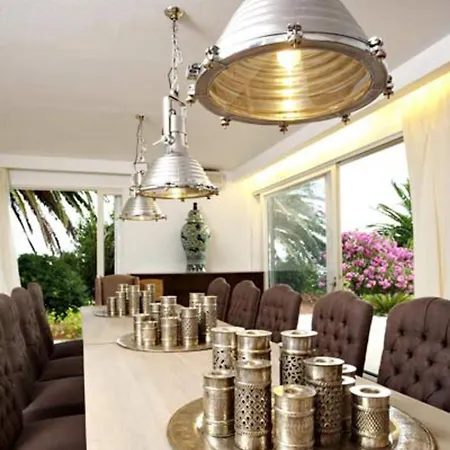 Villa Unforgettable Retreat 8 Bedrooms Peljesac Majestic Tranquil *